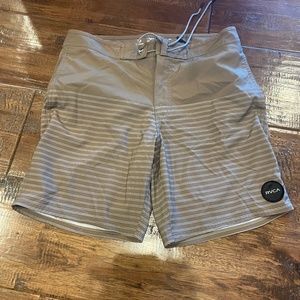 RVCA mens board shorts size 32